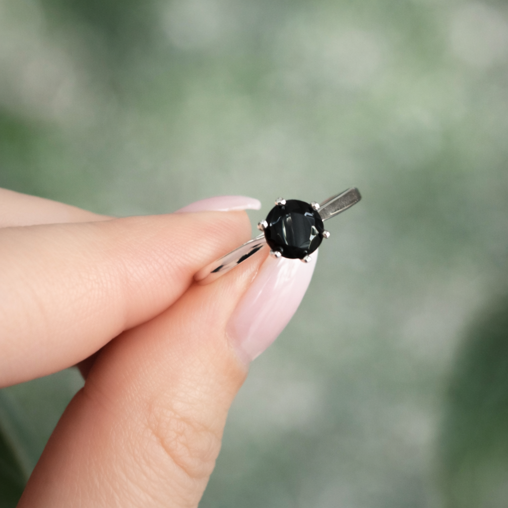 Onyx Power Minimal Ring – 925 Silver Platinum Plated