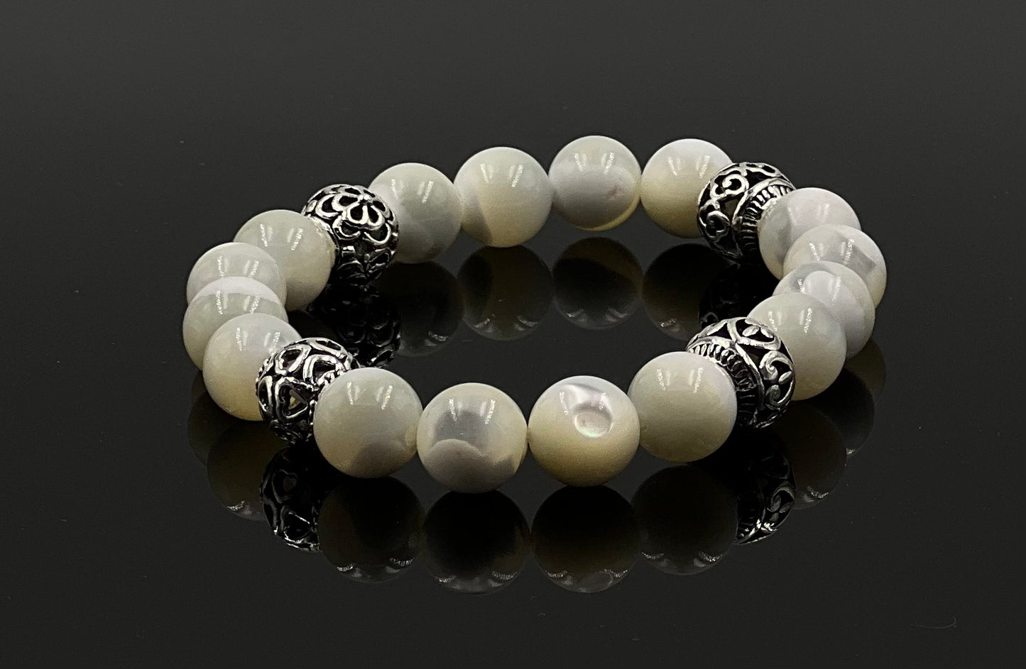 Bracciale Madreperla & Argento Tibetano – 10 mm
