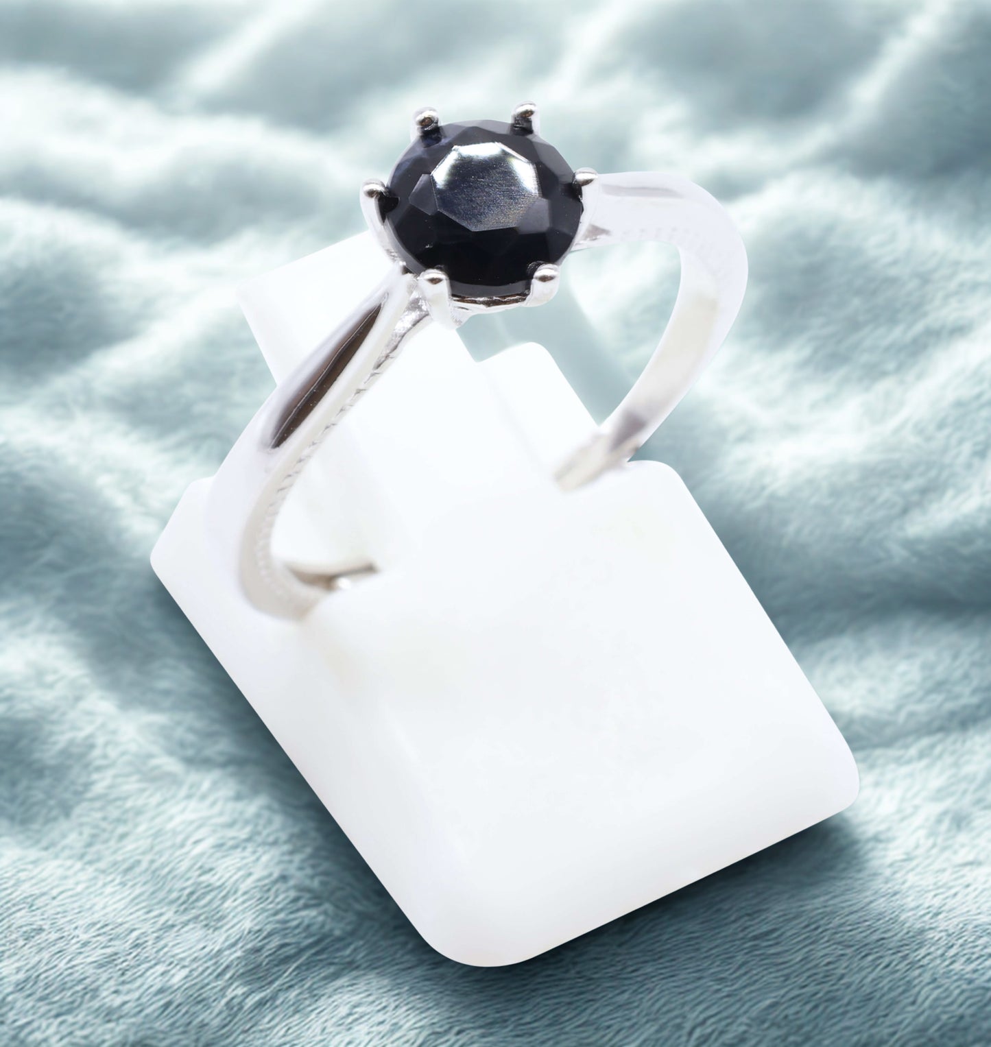 Onyx Power Minimal Ring – 925 Silver Platinum Plated