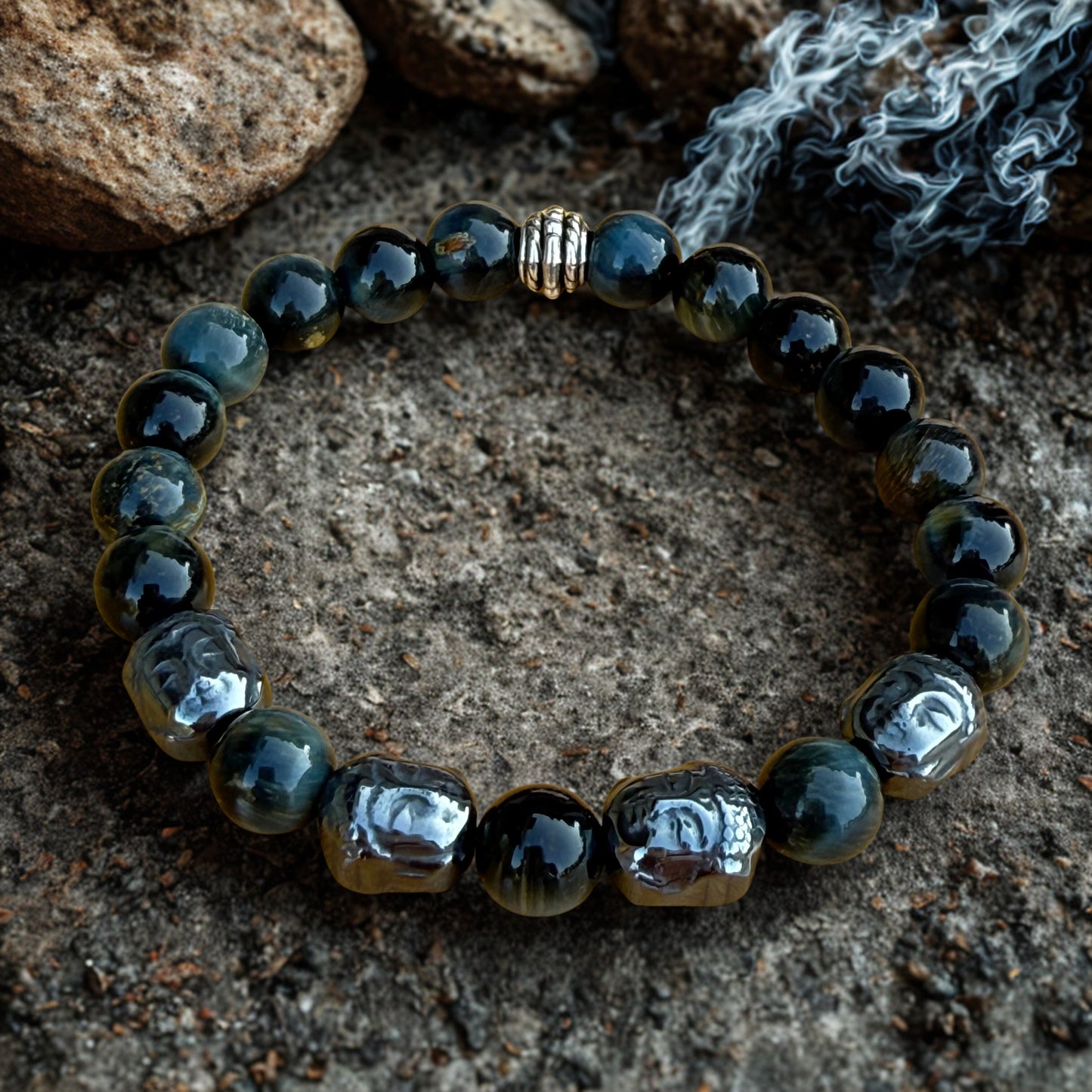 Bracciale in Occhio di Falco con Buddha in Ematite